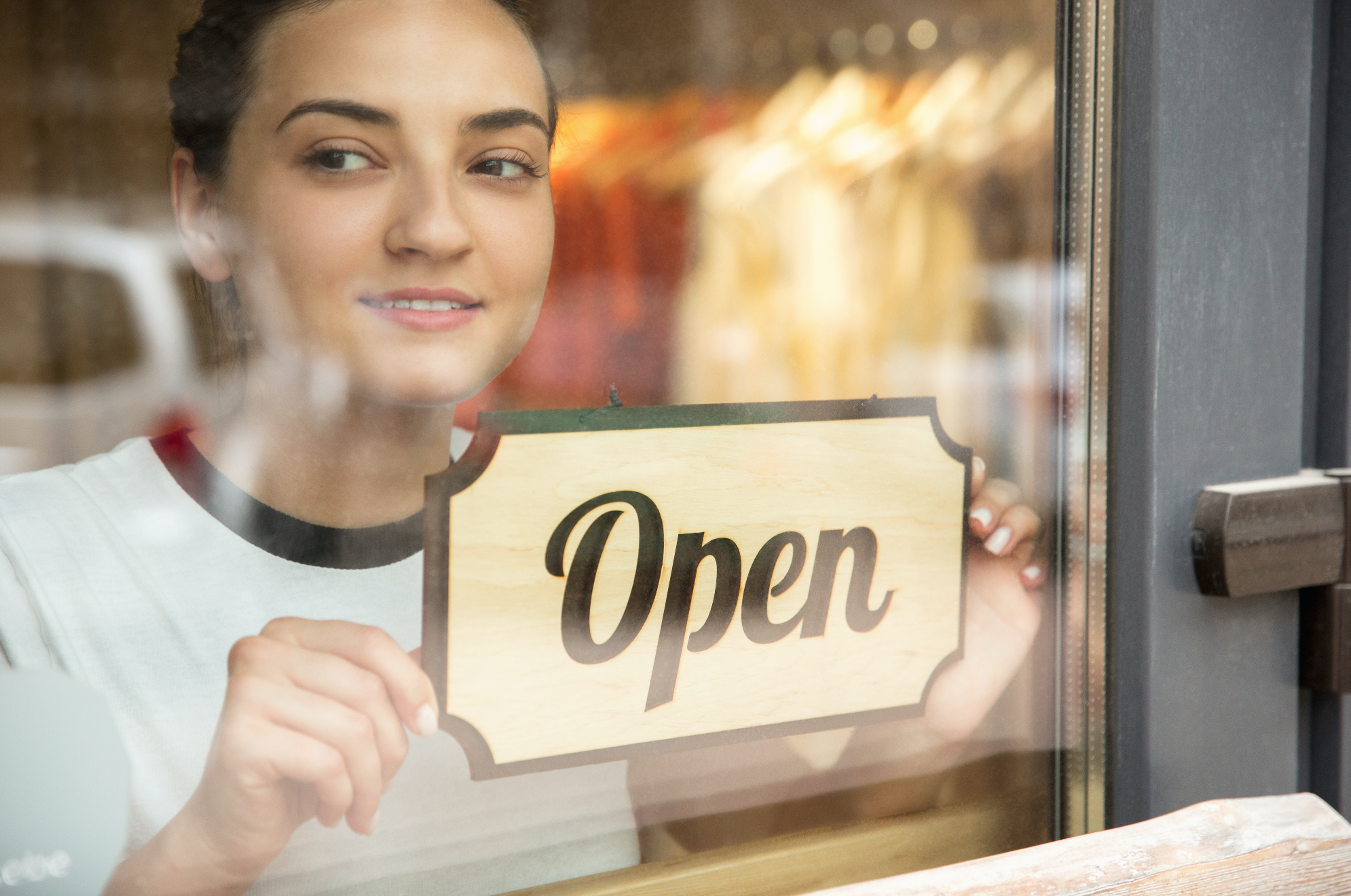 En estos tiempos, no te olvides de los pequeños. Consume local