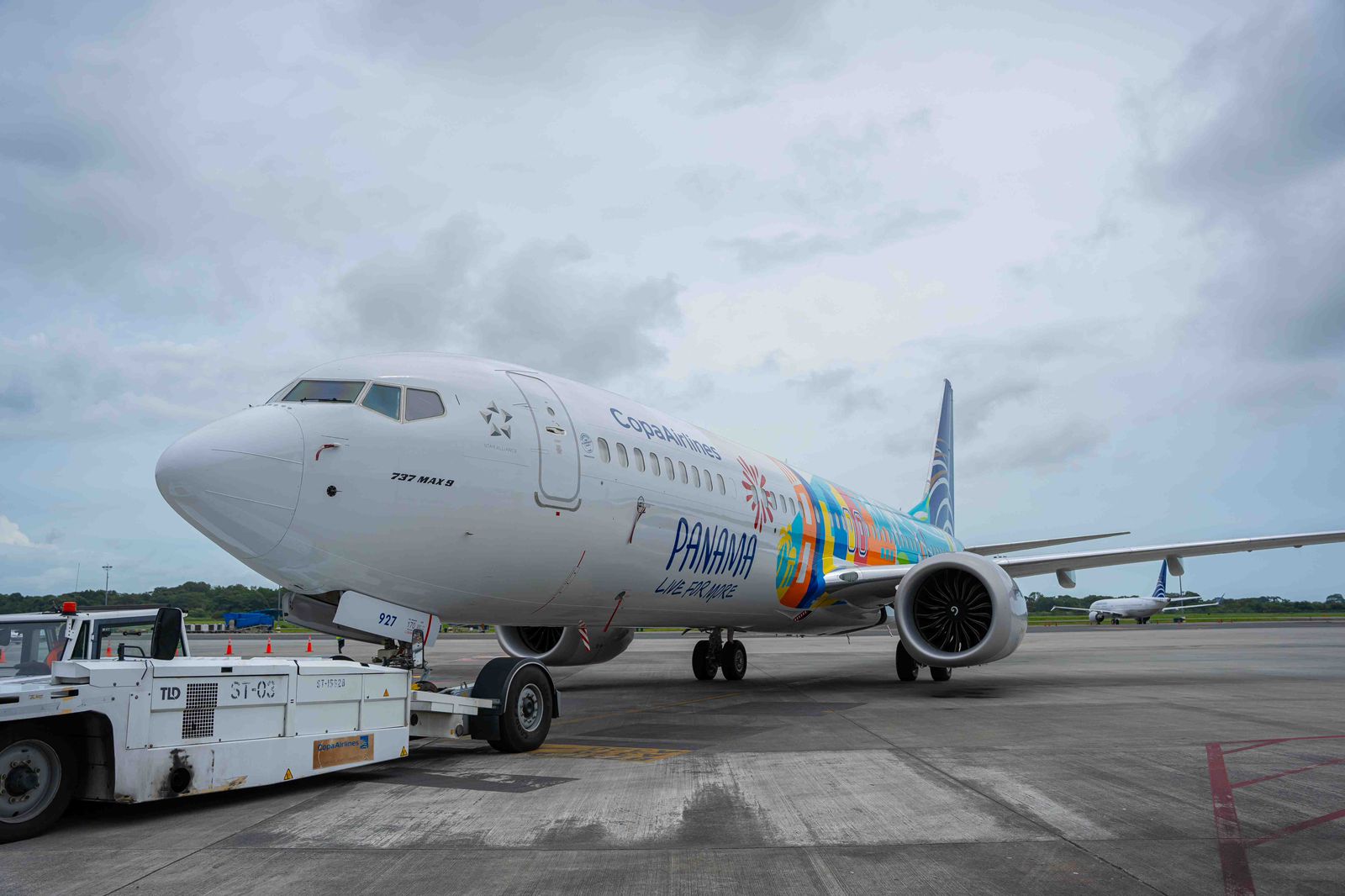 Copa Airliness y PROMTUR presentan nueva aeronave